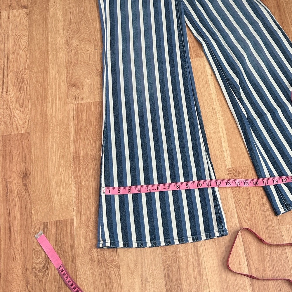 MOTHER Denim Patch Pocket Twister Sneak Blue and White Striped HighRise Jeans 26 - Picture 9 of 14